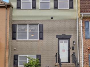 826 Woodlawn Dr, Chambersburg, PA