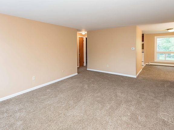 2nd image of 30-42 Lincoln Park Dr
