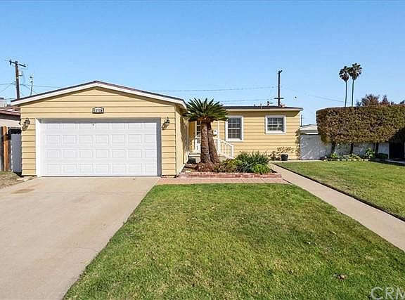 2nd image of 23726 Cypress St