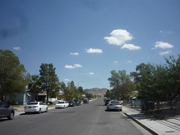 5th image of 6015 Bluehill Ave