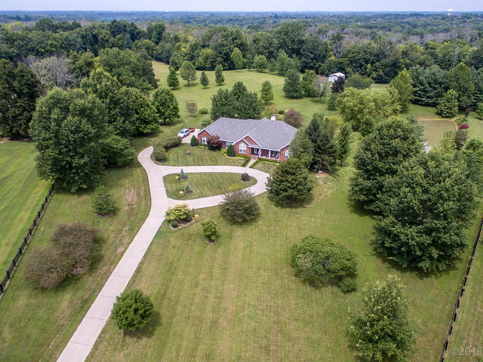 1st image of 387 Old Stone Dr