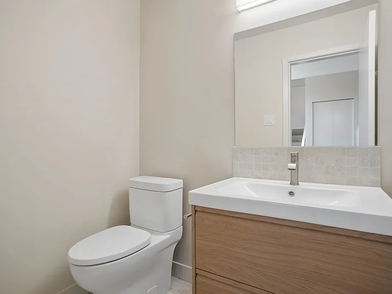 1070 Cypress St — Photo 8