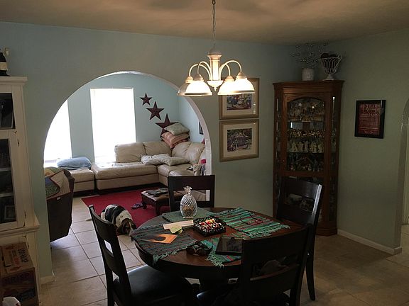 2nd image of 405 SW 45th St
