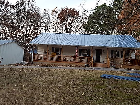 4th image of 400 Attaway Ln