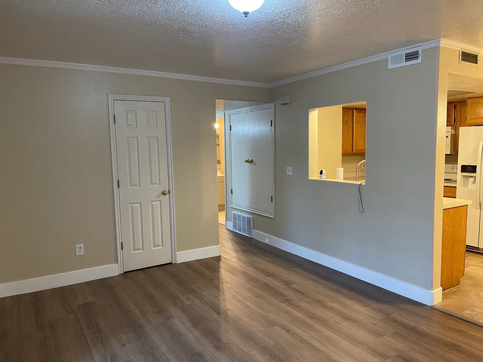 2 bed, 1000 sqft, $1,450 — Photo 1