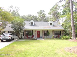 14 Hewlett Rd, Beaufort, SC 29907