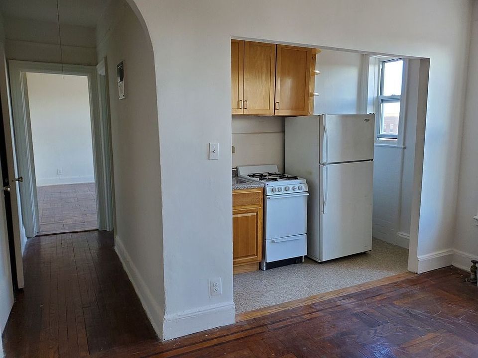 2nd image of 41-25 44th St APT F2