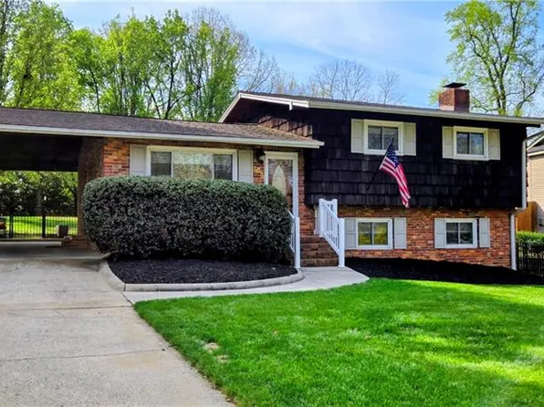 105 Mendenhall Rd, Jamestown, NC 27282