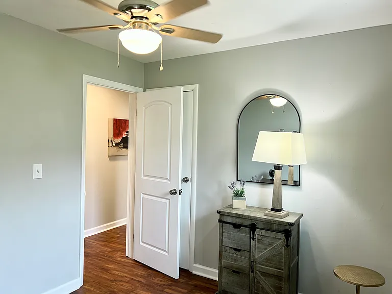 105 N Willow St #10 — Photo 11