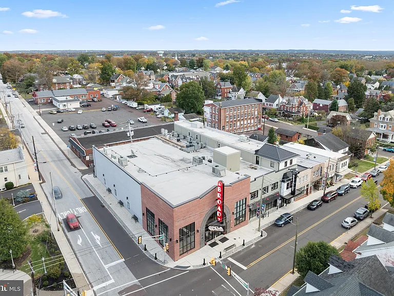 30 W Broad St #5 — Photo 38