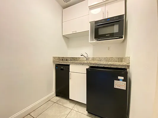 Rented by REAL New York | media 9