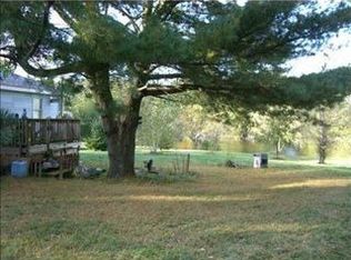 195 Golden Pond Dr, Harrisville, PA 16038
