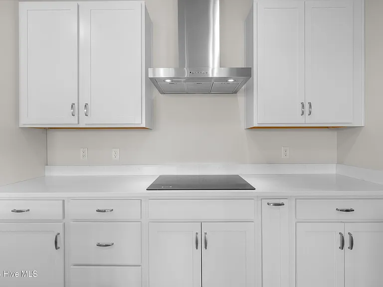 7418 Linda Vista Ln — Photo 17