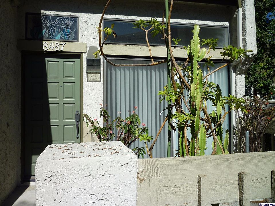 1st image of 8487 Village Ln
