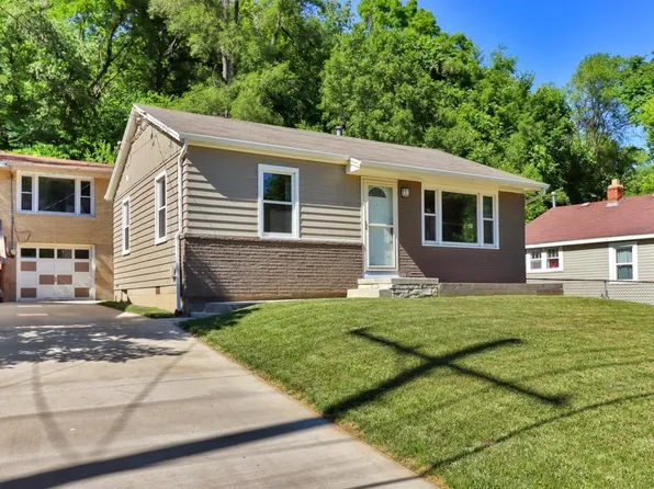 909 Meadow Ave, East Peoria, IL 61611