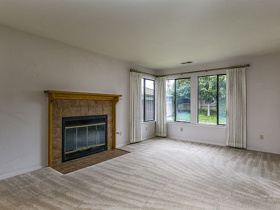 3rd image of 1490 Descanso St APT 7