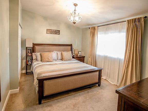 2nd image of 8852 Robin Dr APT C