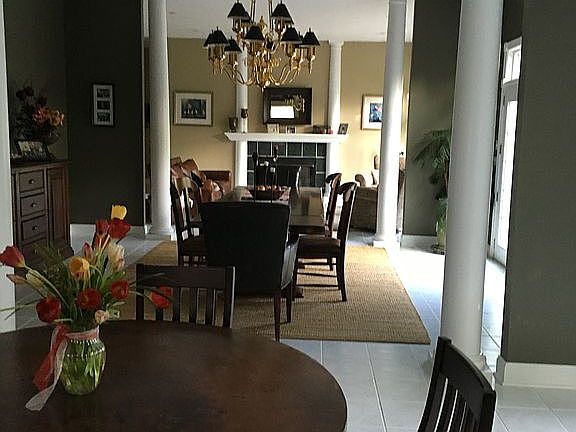 5th image of 229 Ballantrae Dr