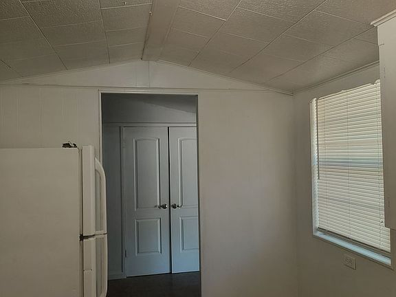 5th image of 2816 S Orlando St