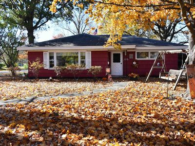 123 S 6th St, Girard, IL, 62640