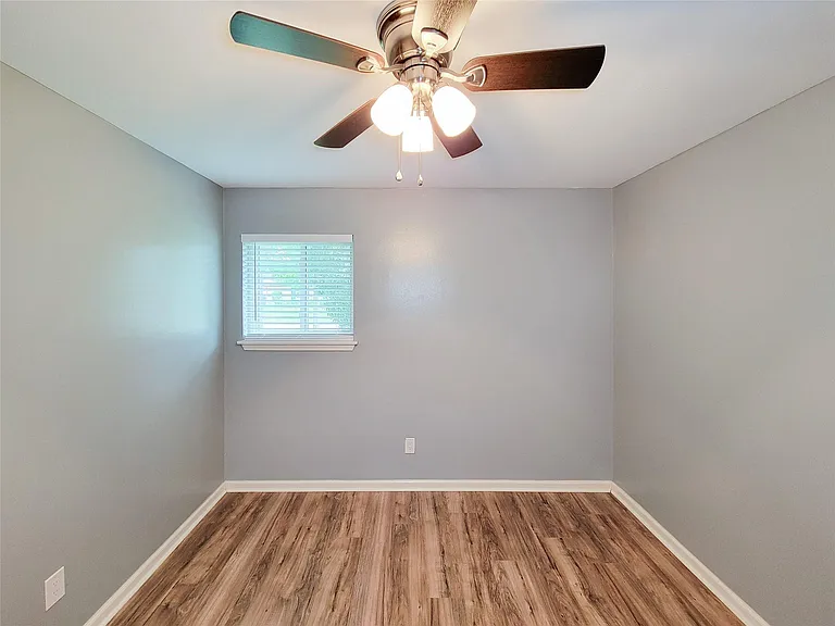 5846 Ettrick Dr — Photo 20