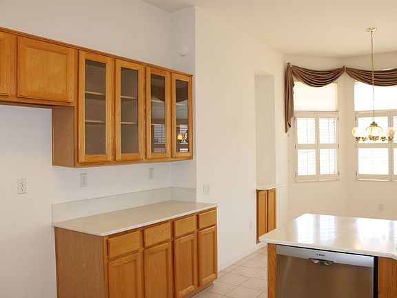 4th image of 5812 Sandlewood Way