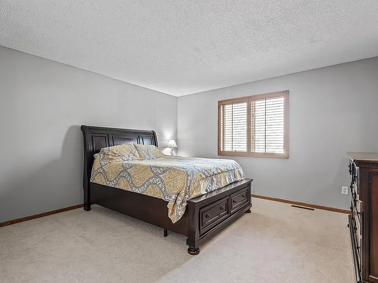 13504 Parkwood Dr — Photo 14