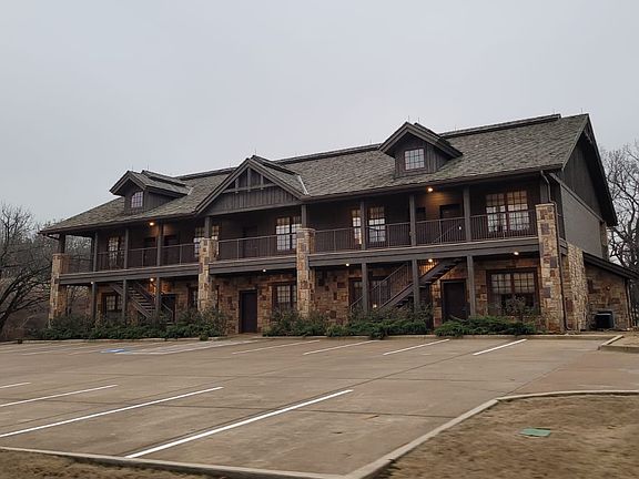 5th image of 148 Palm Hills Ln