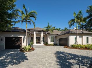 515 Regatta Rd, Naples, FL 34103