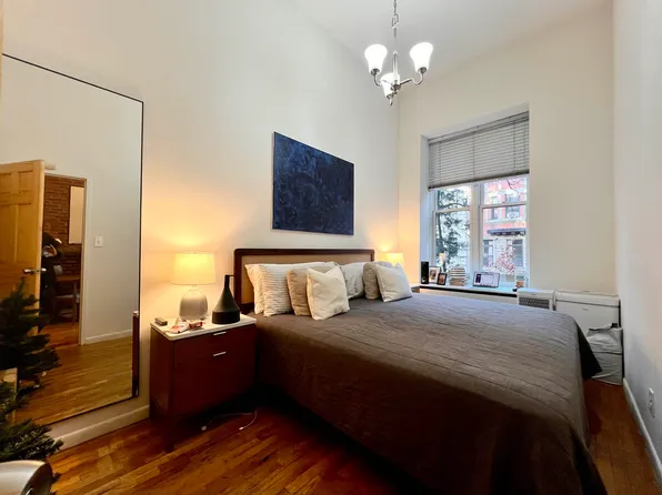 157 West 75th Street image 5 of 9