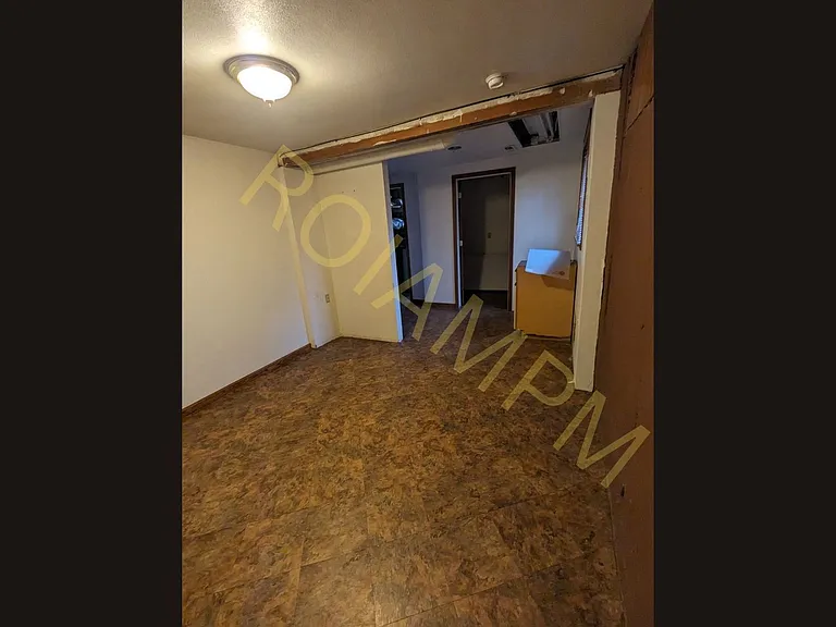 608 Pierce St — Photo 17