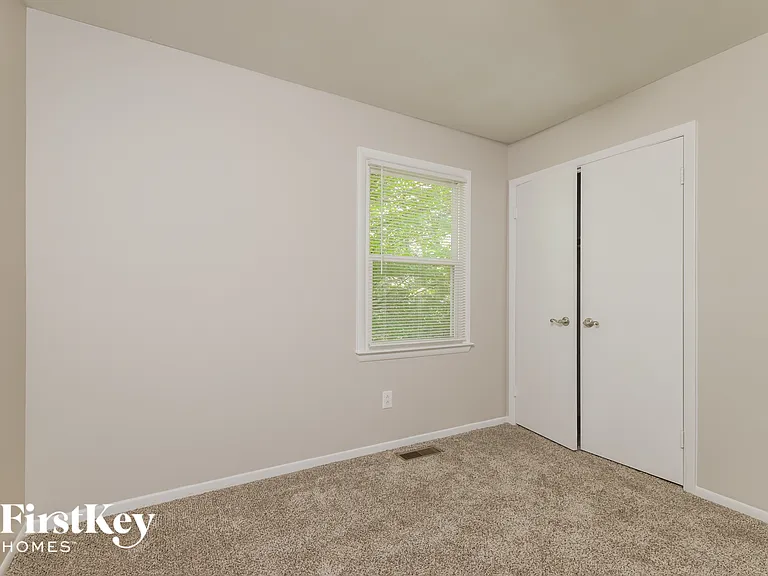 2312 Barnsley Ct — Photo 13