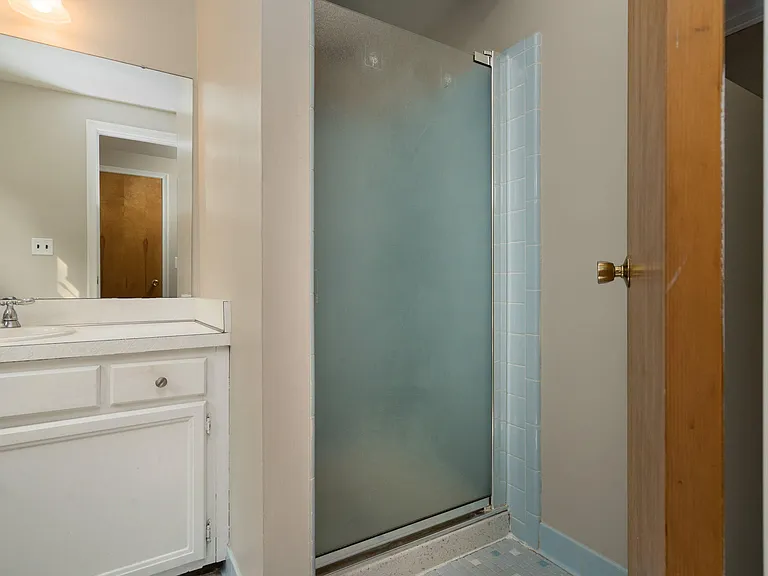 707 Rutgers Rd — Photo 27