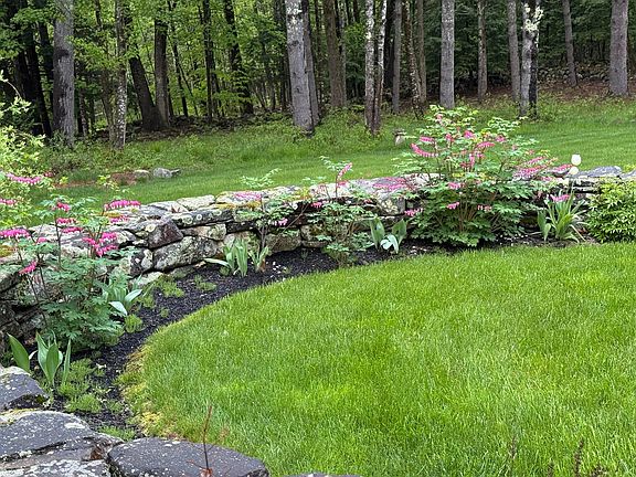 4th image of 227 Benson Road