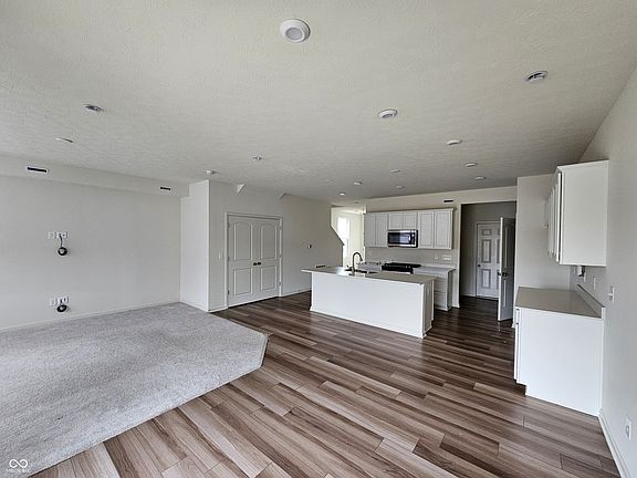 3rd image of 18762 Terra Vista Pl