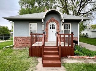 912 Williams Ave, Hastings, NE 68901