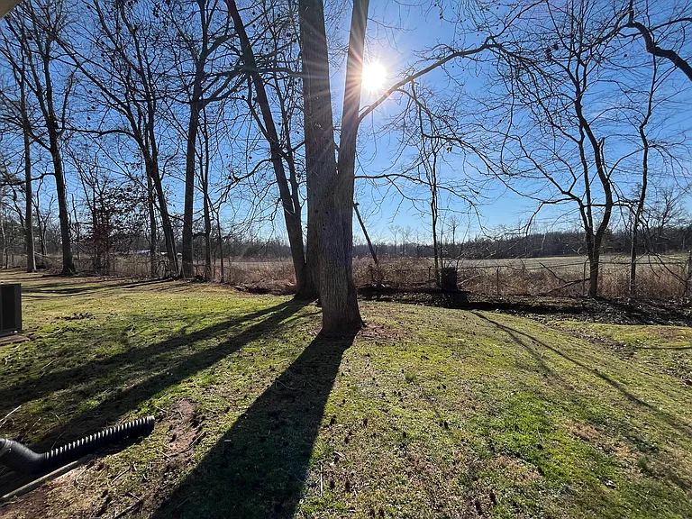 604 Fairfield Dr #A — Photo 8