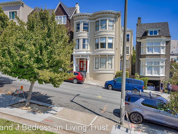2nd image of 2334 Steiner St APT 5