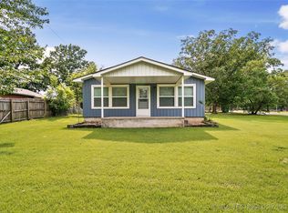425 River Rd, Langley, OK 74350