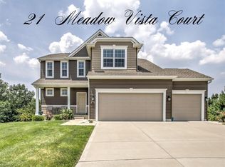21 Meadow Vista Ct, Saint Peters, MO 63376