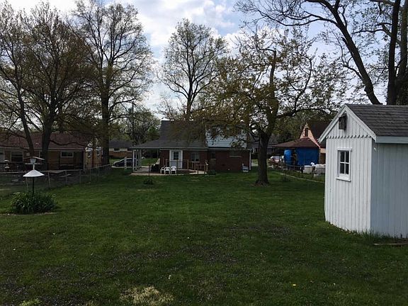 5th image of 4172 Larchview Dr