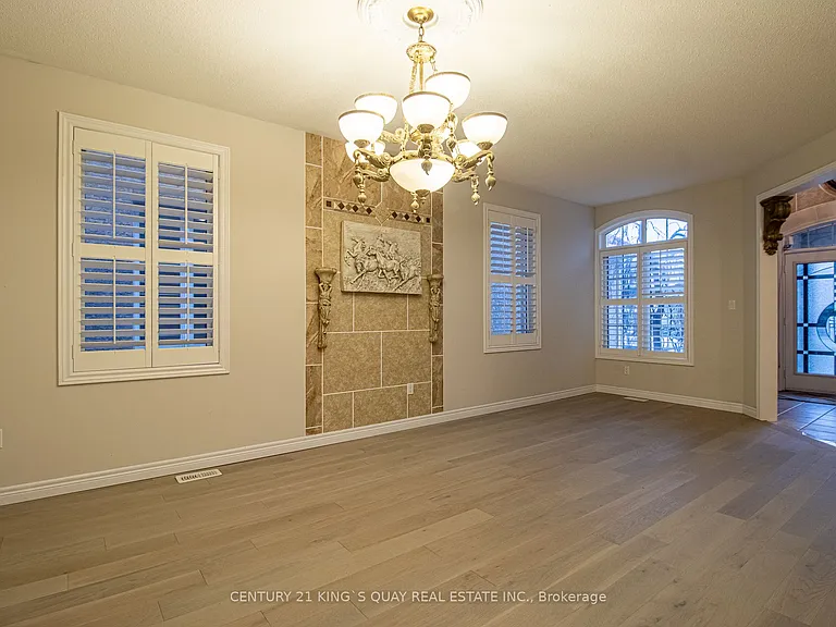 6 Messina Ave — Photo 10