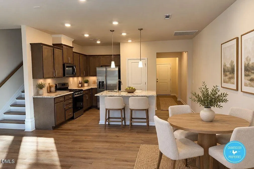 3 bed, 2.5 bath, 1548 sqft, $1,849 — Photo 1