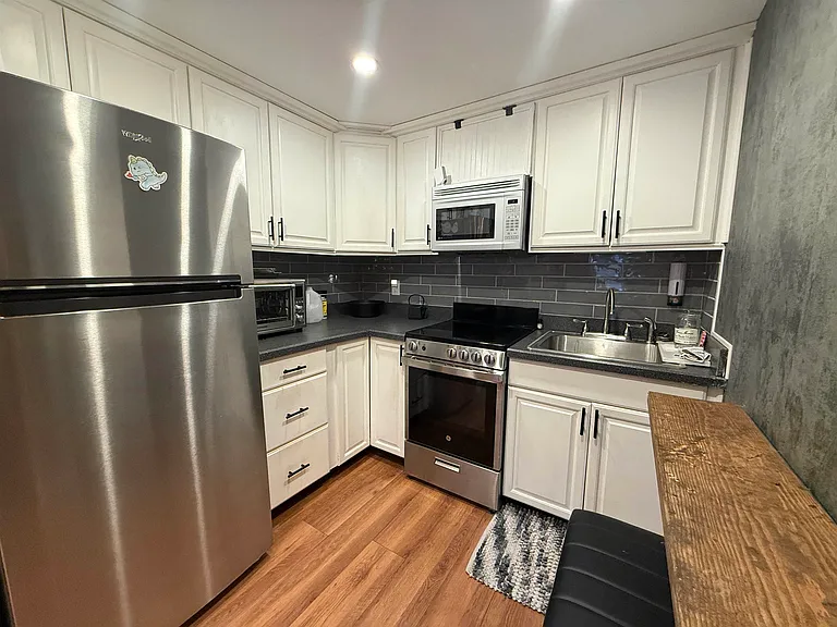 42 Willow Wood Sq — Photo 8