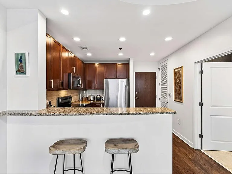 855 W Peachtree St NE #2415 — Photo 9