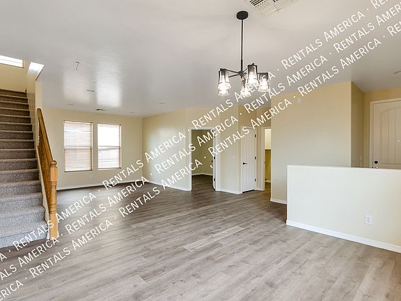 3rd image of 4722 W Calatrava Ln