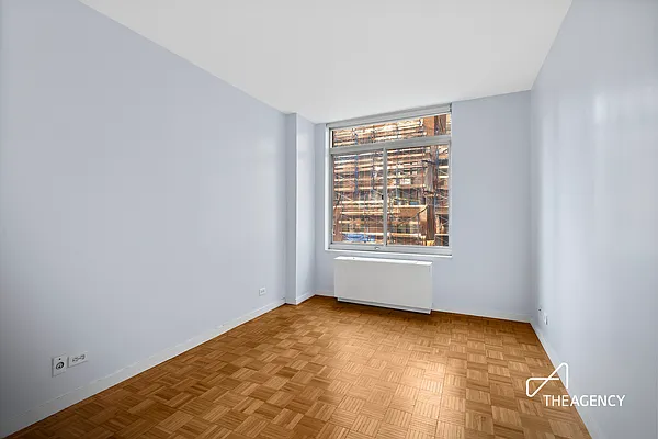 Rented by The Agency | media 3