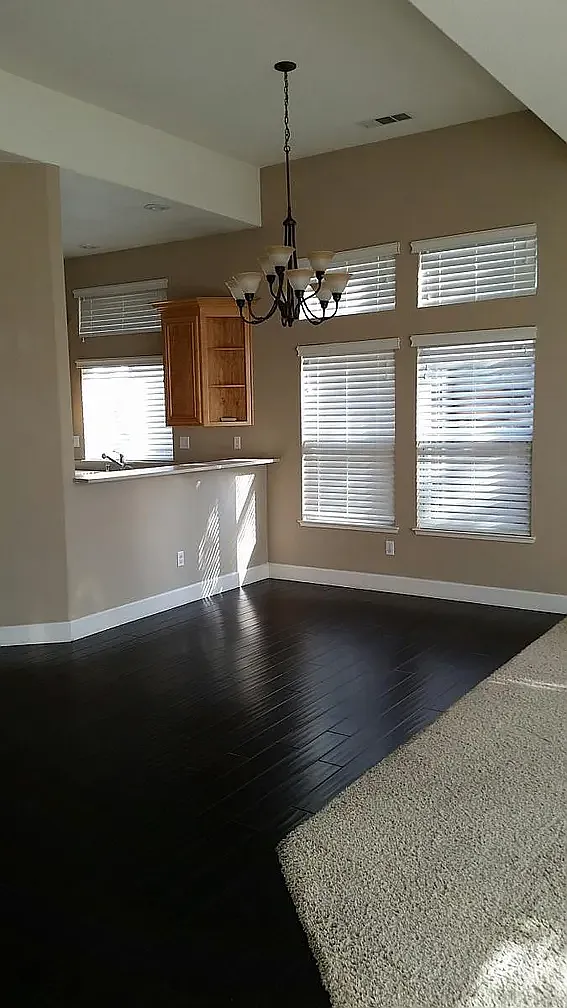 4 bed, 2096 sqft, $2,795 — Photo 4