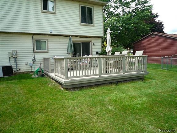2nd image of 23260 Cranbrooke Dr