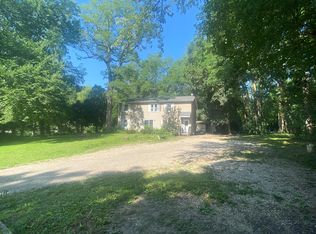 28695 W Pittner Ave, Cary, IL 60013